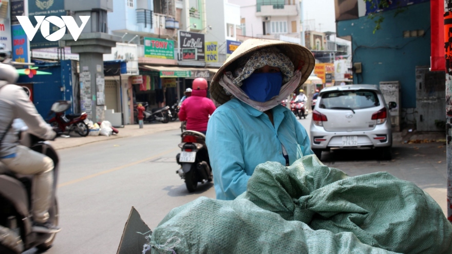 Heat wave bakes southern Vietnam, lasts for several days